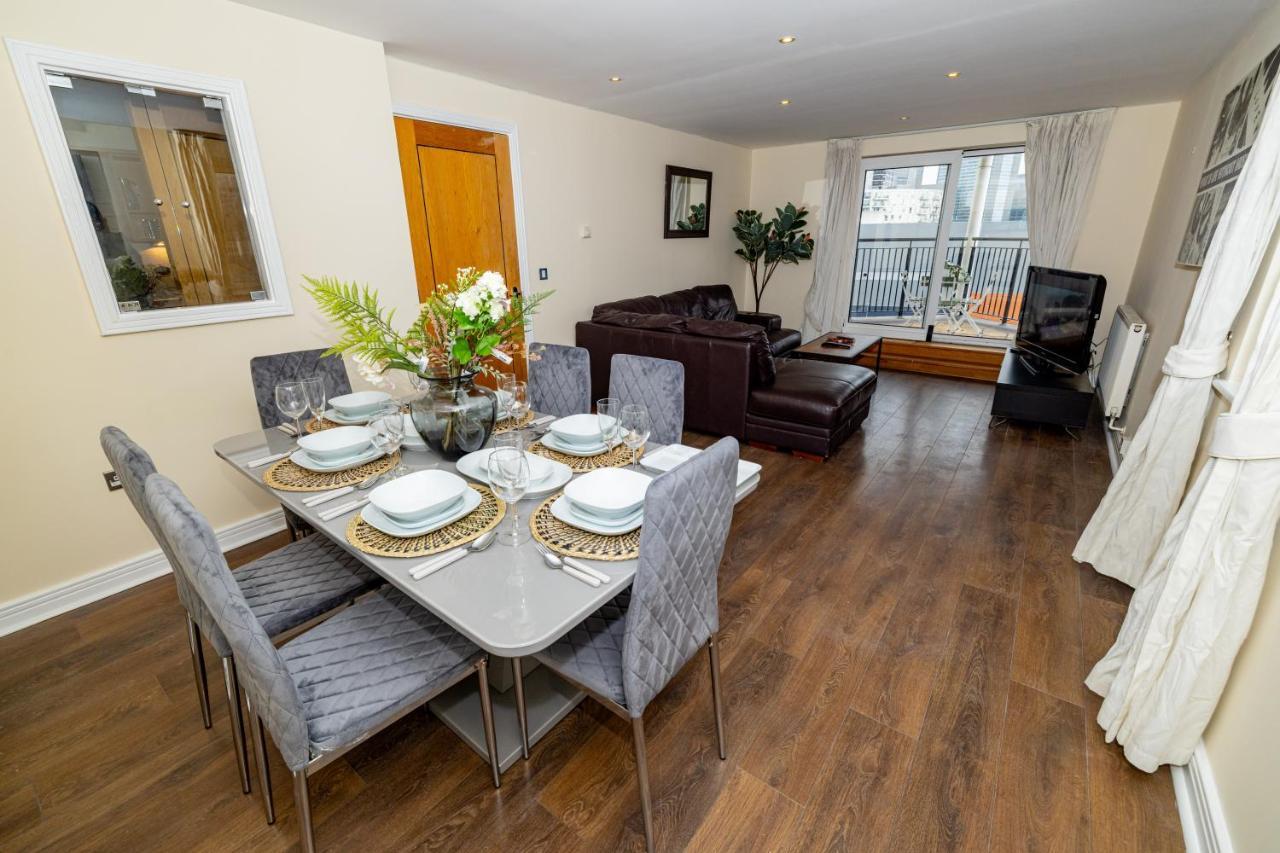 Two Bed Apartment Near Canary Wharf London Exterior foto