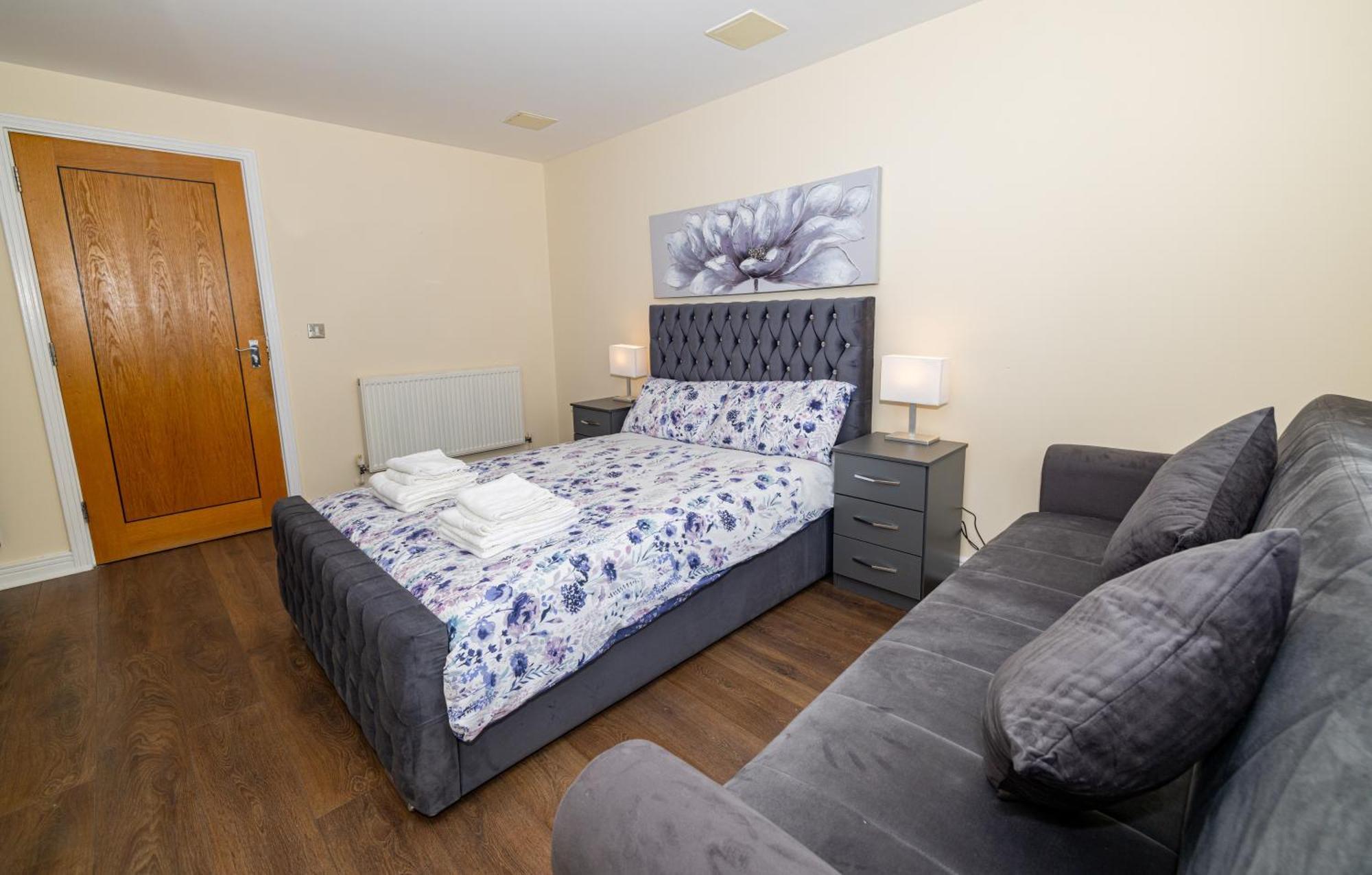 Two Bed Apartment Near Canary Wharf London Exterior foto